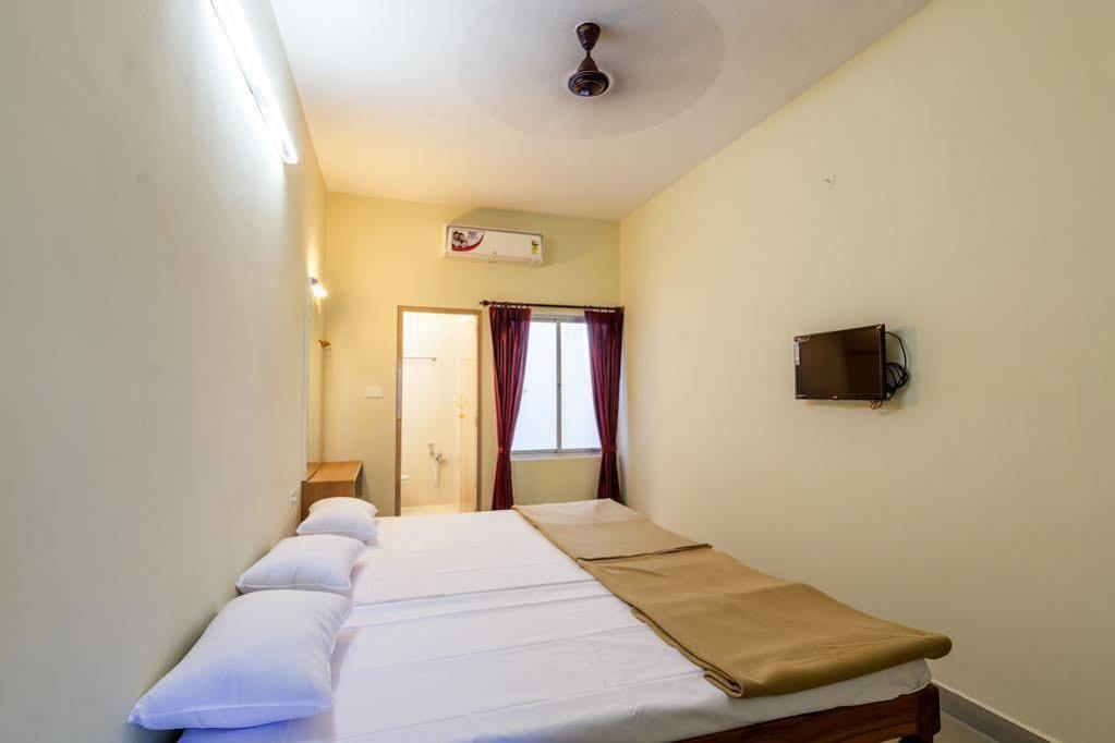 Ganesh Residency Hotel Pondicherry Ngoại thất bức ảnh